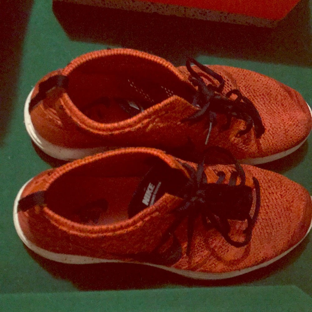 Nike Flynit Chukka size 11.5